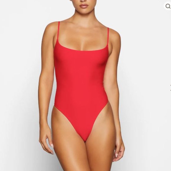 SKIMS Tops - FITS EVERYBODY CAMI BODYSUIT RUBY M